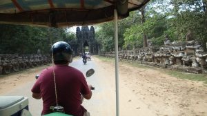 【カンボジア】トゥクトゥクでまったり遺跡巡りが最高！行き方からお勧めの遺跡まで
